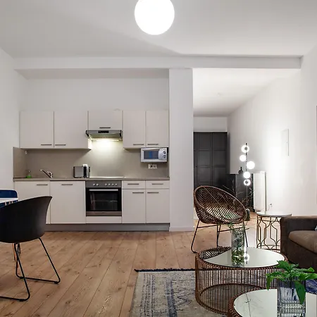 法布里克套房酒店 3*